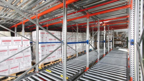 Durchlaufregale mit FIFO Durchlauf-Rollen-System - von AR Racking / Arestant - Deutschland