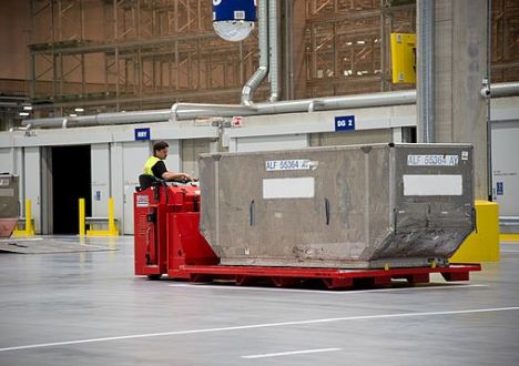 Ldige Industries: Slave Pallet Mover - Airport Logistik