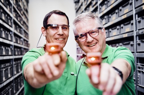 Smart Glass Picking (Foto: Picavi Germany / ddm hopt+schuler)